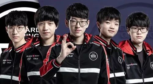 足球队主教 足球队主教